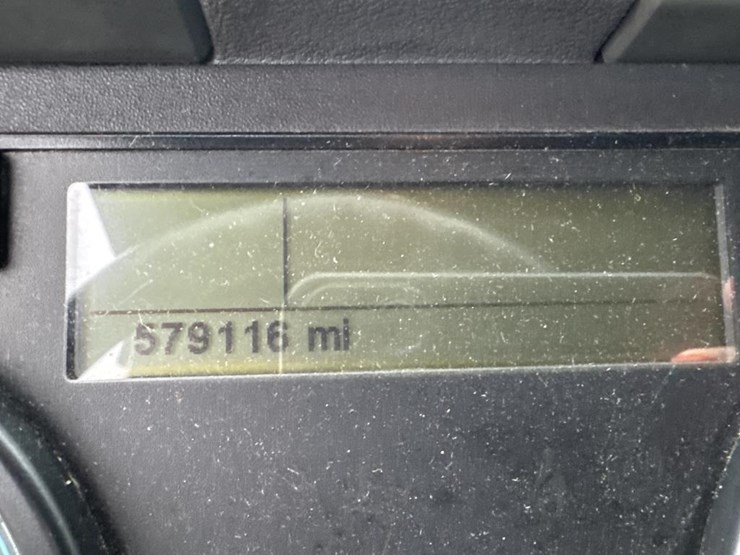 #1481-•-2015-freightliner-cascadia-day-cab-truck-tractor-image-41