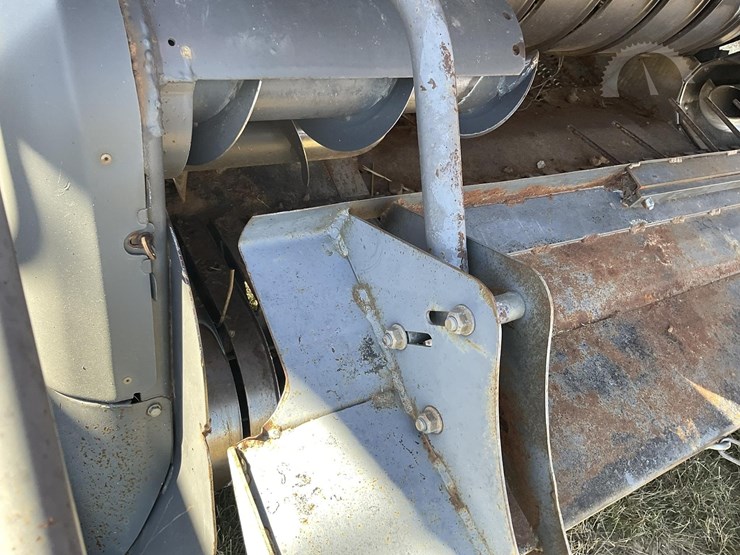 2013-massey-ferguson-2190-image-45