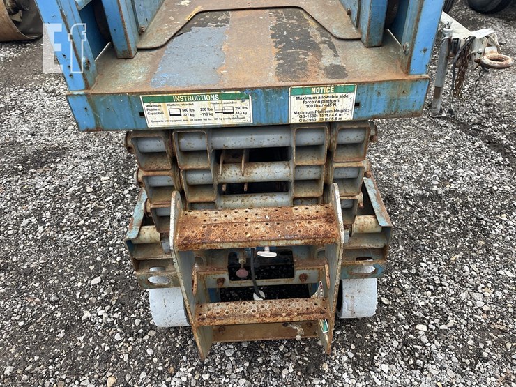 genie-gs1930-image-4