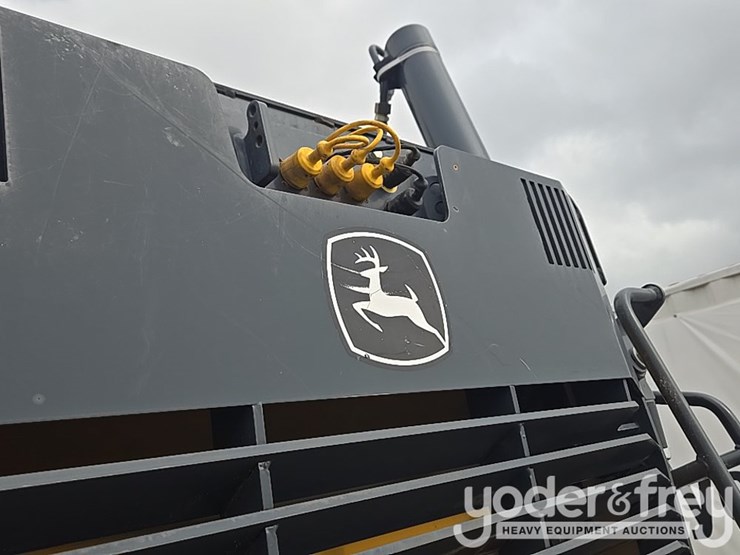 2019-deere-850l-wlt-image-51