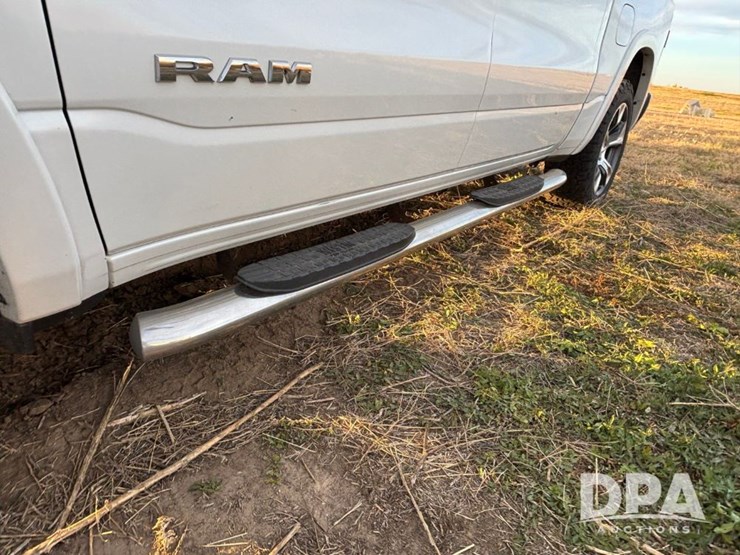 2019-dodge-1500-image-18