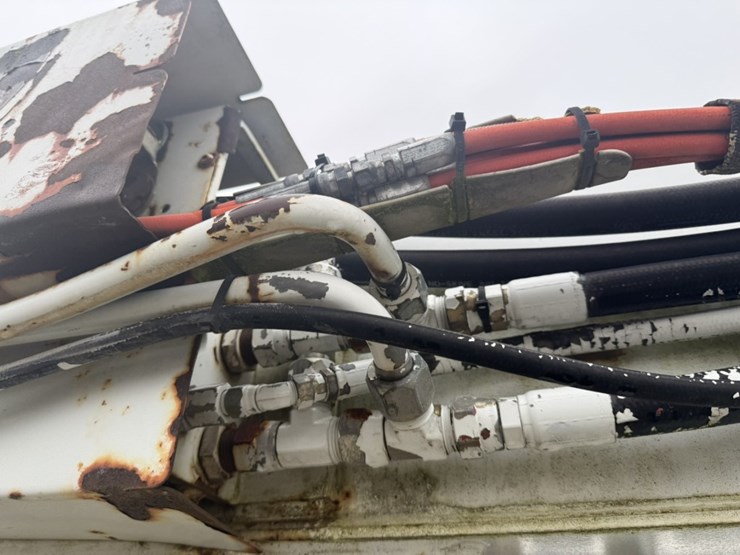 2006-international-7300-image-60