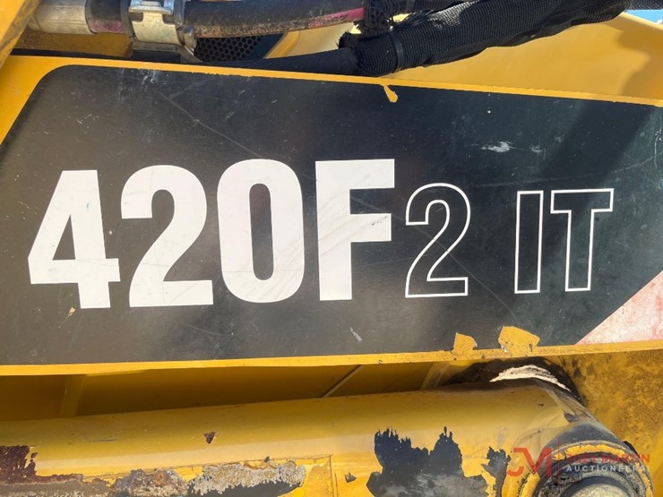 2017-caterpillar-420f-it-image-33