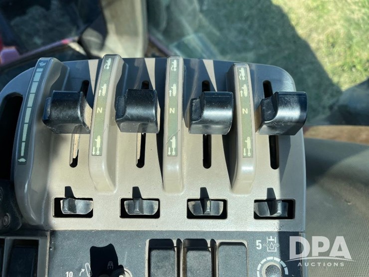 2004-case-ih-mx285-image-45