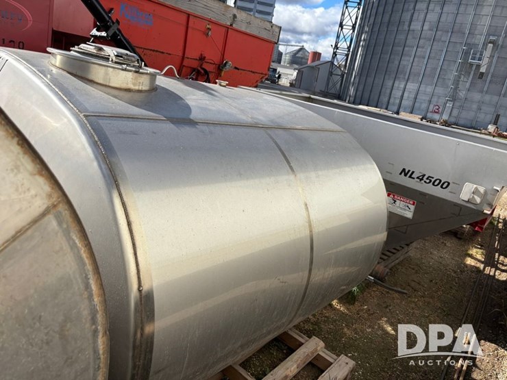 2011-mid-state-tank-(dr12608)-image-4