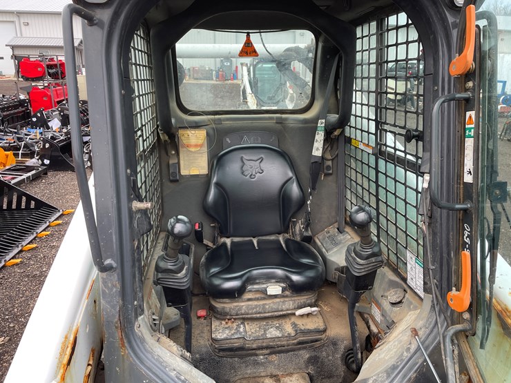 2015-bobcat-s590-image-20