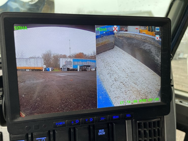 #1059-•-2021-mack-gr104b-quad-axle-dump-truck-(title-in-delay)-image-41