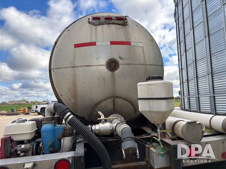 1974-heil-trailer-image-42