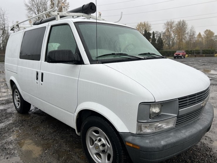 2005-chevrolet-astro-image-2