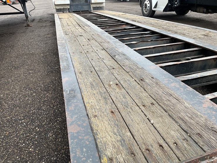 #1056-•-2005-xl60-specialized-38'-lowboy-trailer-(has-wi-title)-image-40