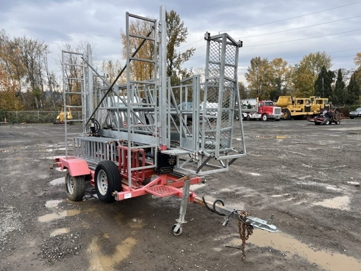 15'-scaffolding-trailer-image-2