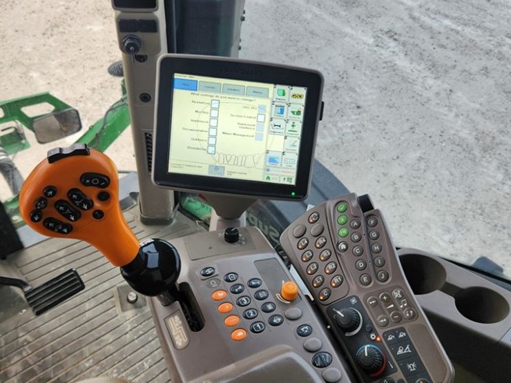 2016-john-deere-r4038-image-15