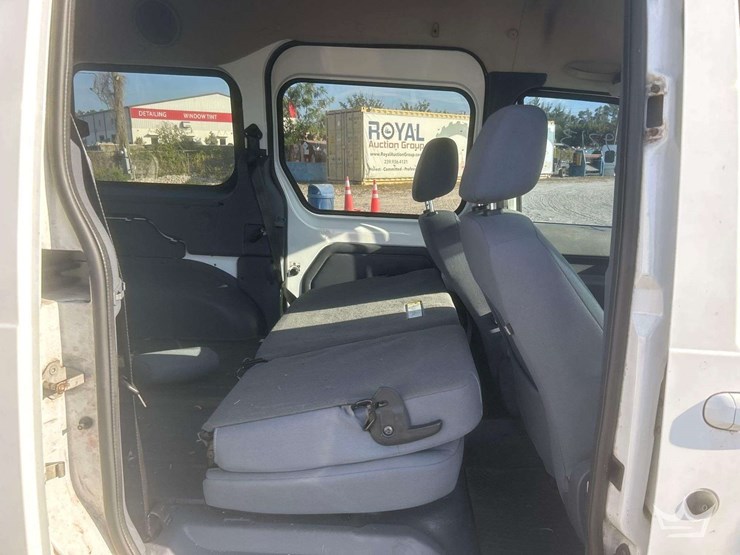 2012-ford-transit-connect-image-10