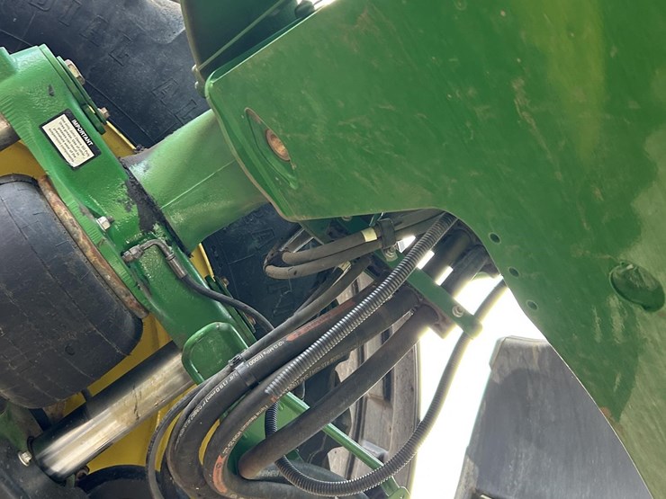 2017-john-deere-r4038-image-28