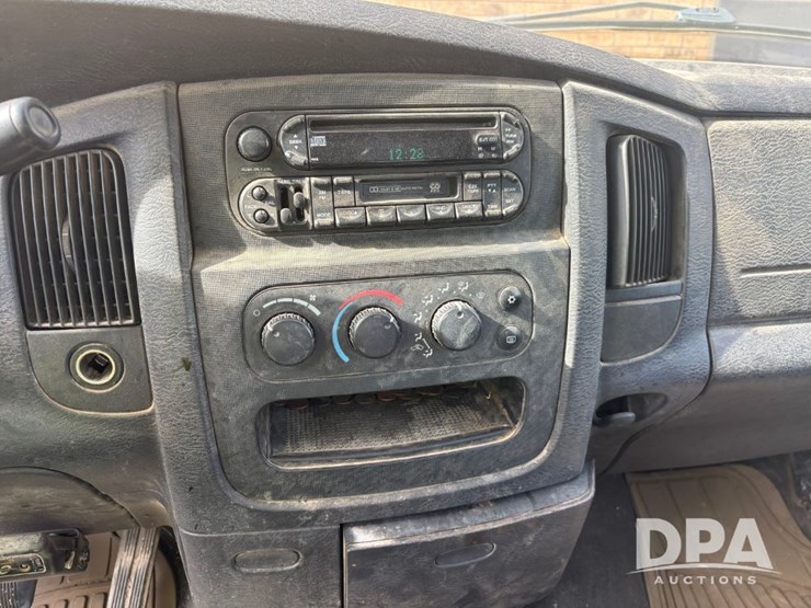 2004-dodge-2500-image-55