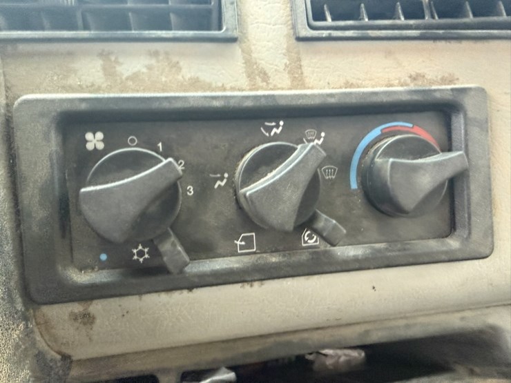 2002-caterpillar-3126-image-85