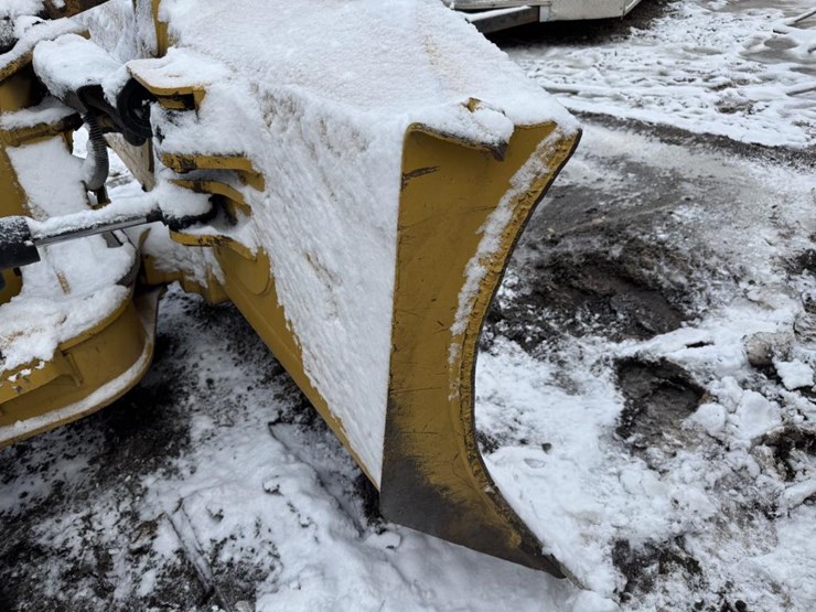 2012-caterpillar-d4k-image-22