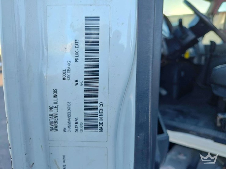 2011-international-durastar-4300-image-5