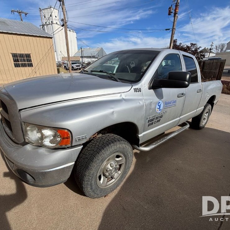 2004 DODGE 2500