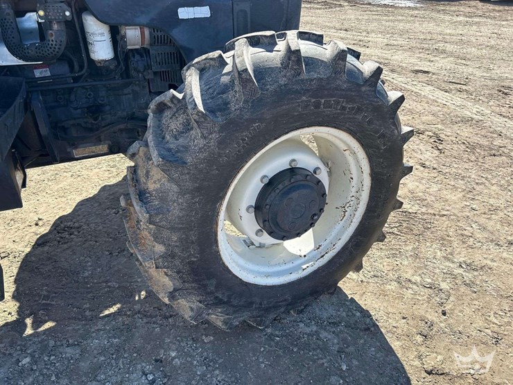 2010-new-holland-td5050-image-36