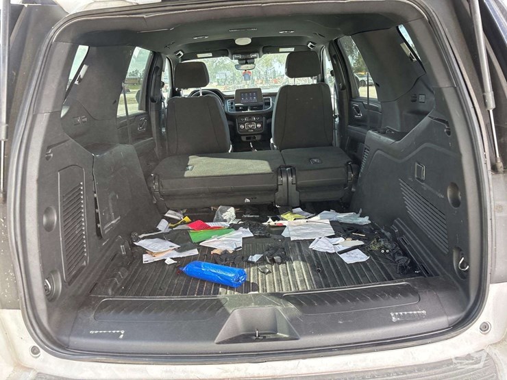 2023-chevrolet-tahoe-image-23