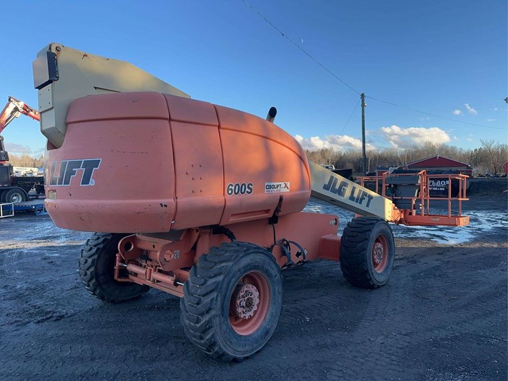 2001-jlg-600s-image-5