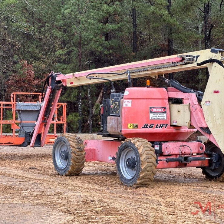 2013 JLG 600AJ