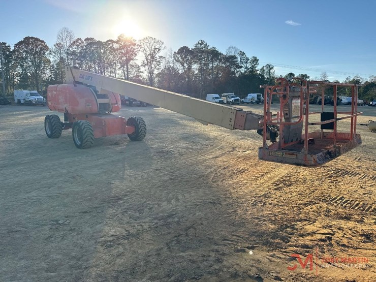 2007-jlg-800s-image-3