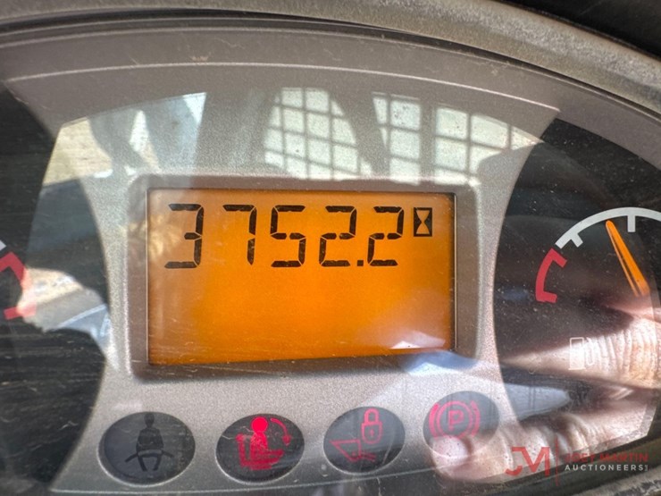 2017-bobcat-t595-image-22