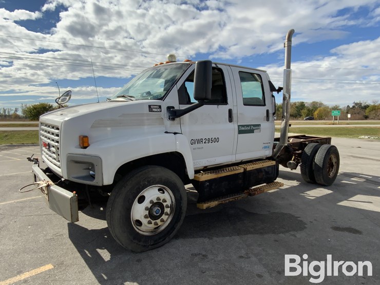 2005-gmc-topkick-image-1