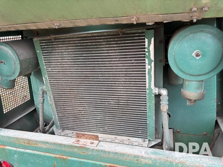 john-deere-185-image-9