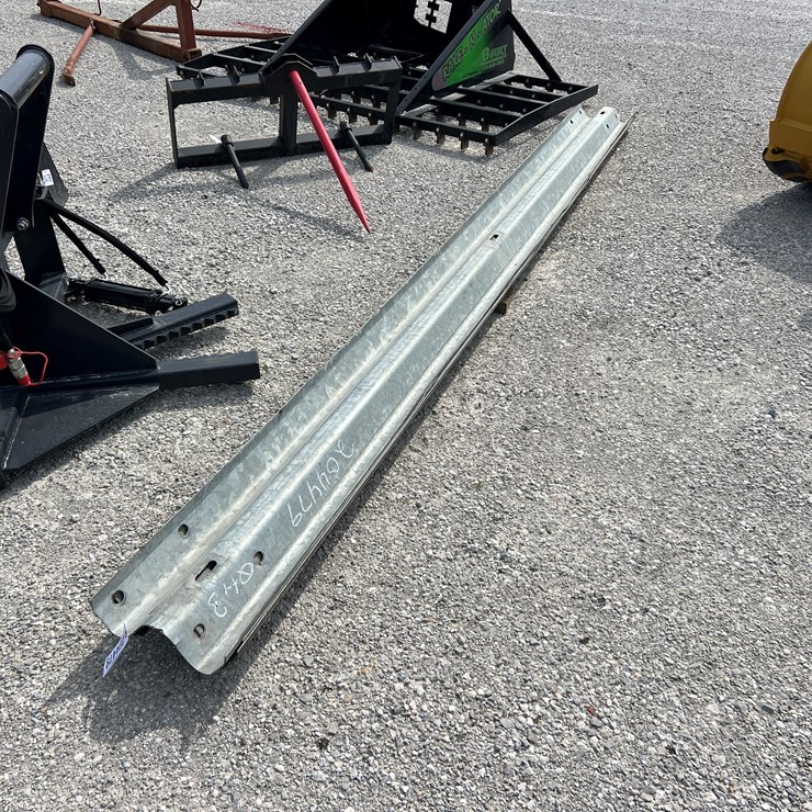 #204479 • Used Guard Rail