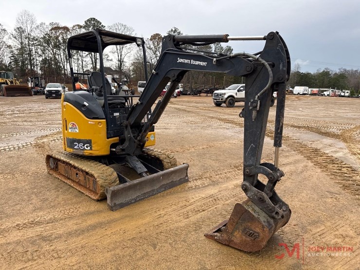 2020-deere-26g-image-3