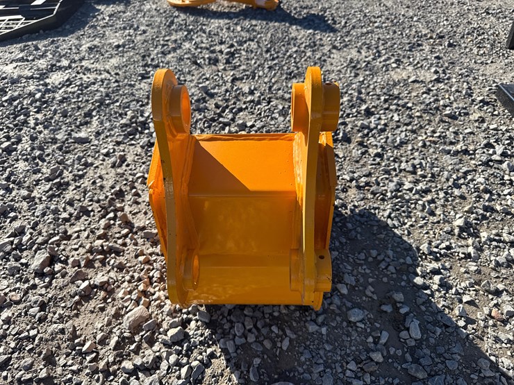 caterpillar-305-image-6