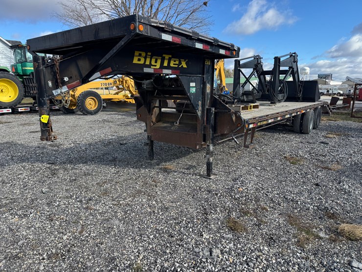 #110-•-big-tex-gooseneck-trailer-226n-image-1