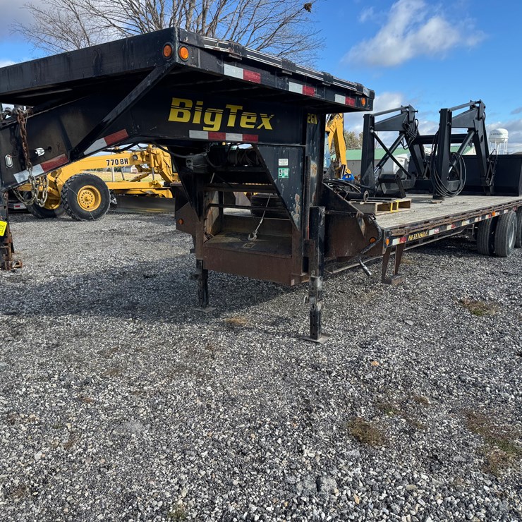 #110 • Big Tex Gooseneck Trailer 226N