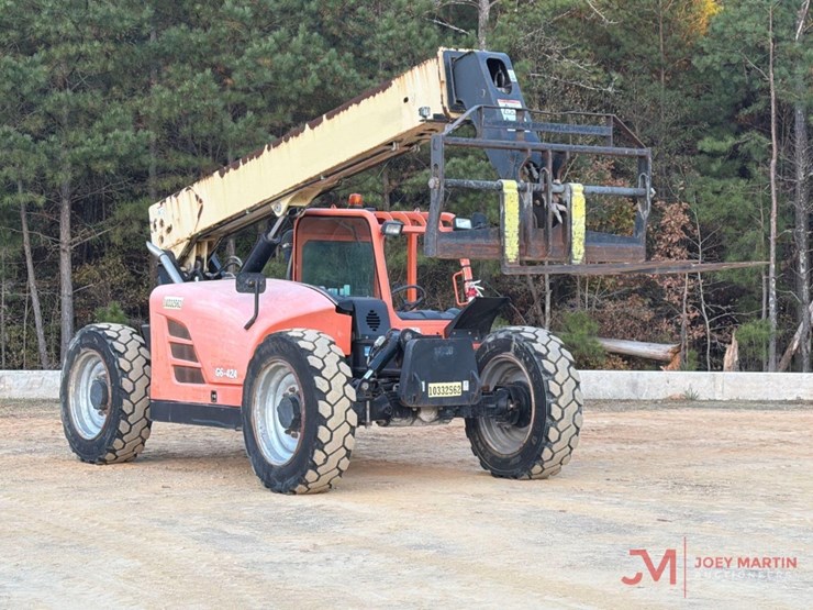 2015-jlg-g6-42a-image-1