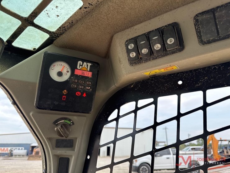 2017-caterpillar-289d-image-13