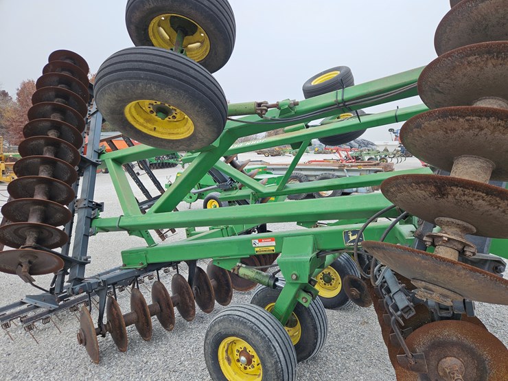 1990-john-deere-630-image-7