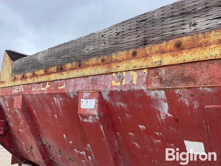 new-holland-3118-image-19