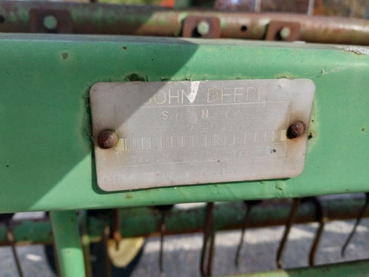 john-deere-74-image-6