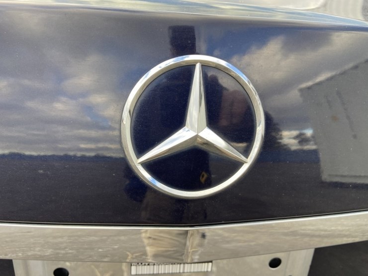 2011-mercedes-benz-e350-awd-sedan-image-15