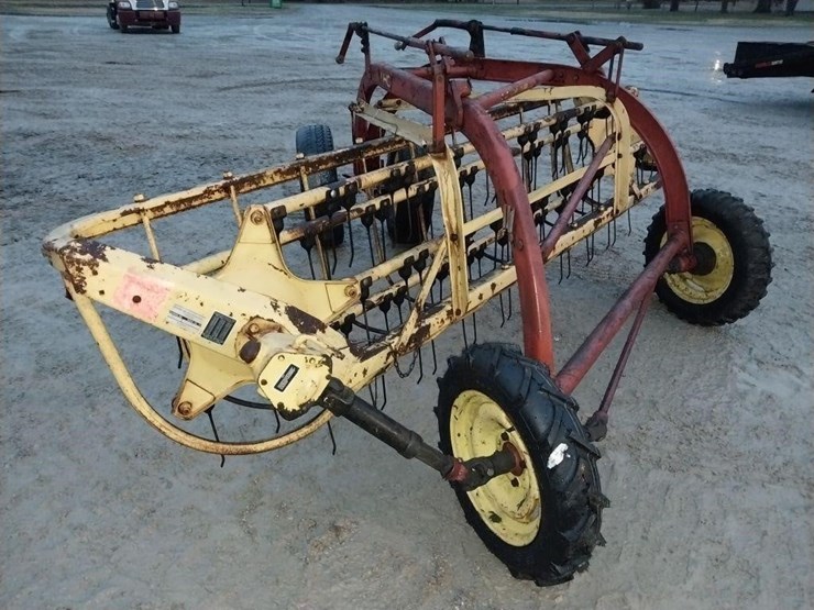 new-holland-256-image-3