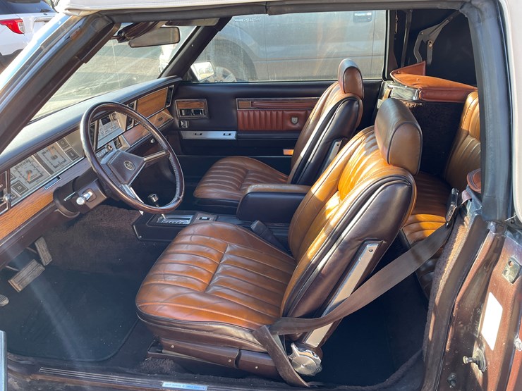 #1075-•-1982-chrysler-lebaron-convertible-(has-wi-title)-image-20