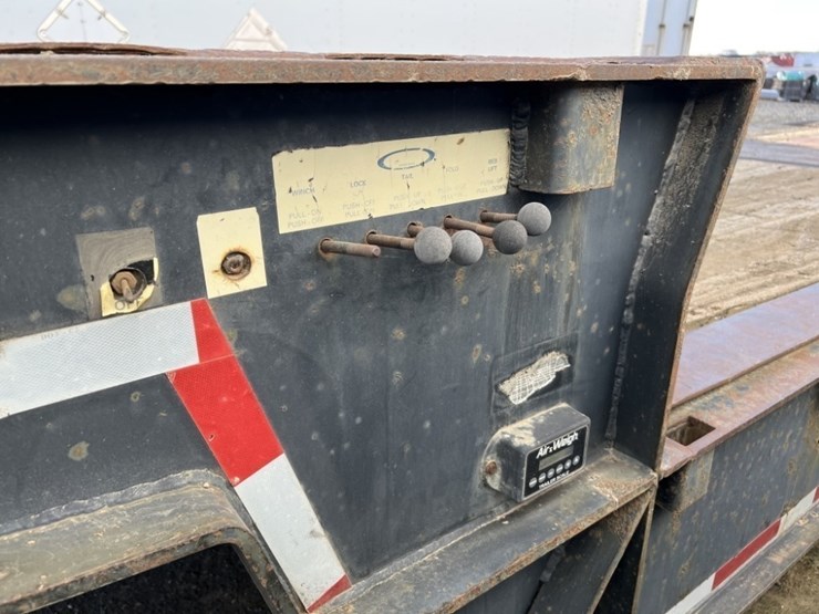 2006-ledwell-tri-axle-step-deck-trailer-image-13