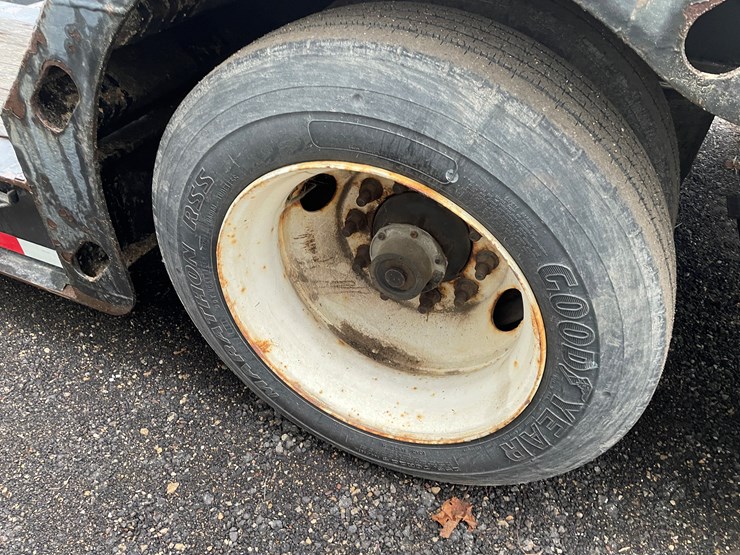 #1056-•-2005-xl60-specialized-38'-lowboy-trailer-(has-wi-title)-image-38