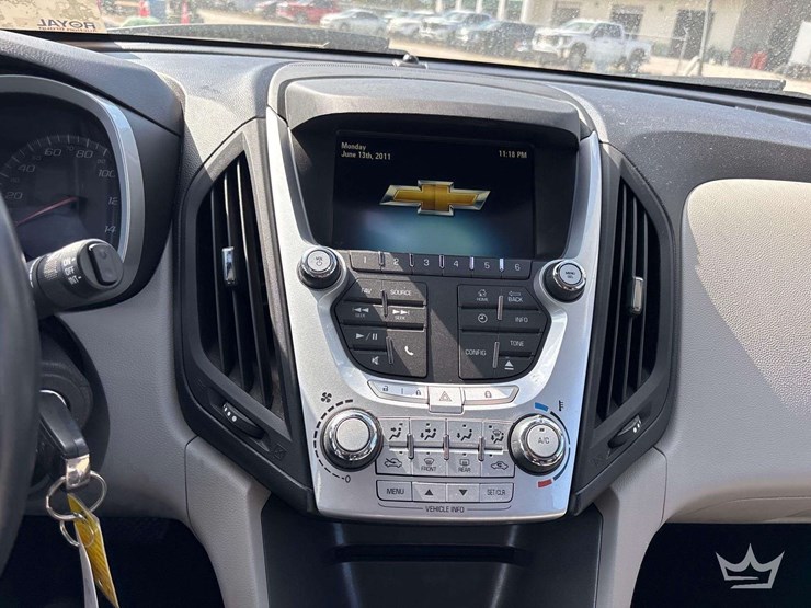 2012-chevrolet-equinox-image-15