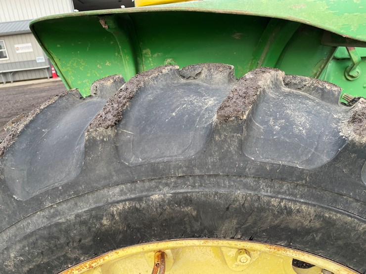 john-deere-4020-image-14