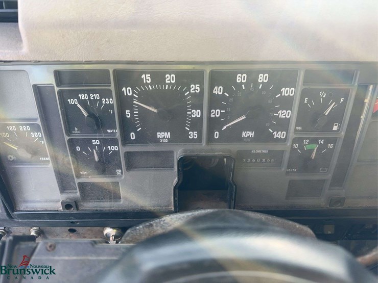 1999-international-2574-image-26