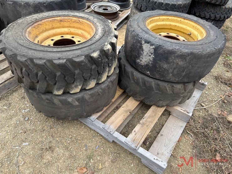 (4)-titan-hd-2000-10-16.5-nhs-tractor-tires-&-rims-image-1